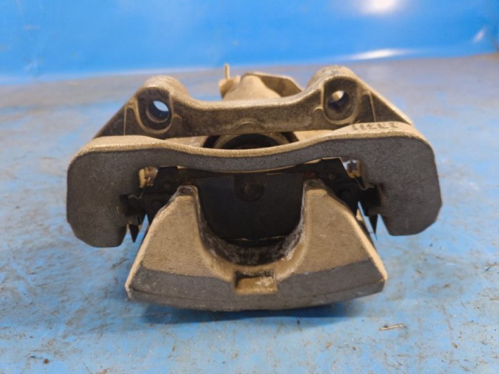 FR3Z2553J | Супорт гальмівний задній лівий FORD MUSTANG 15- - Фото 7