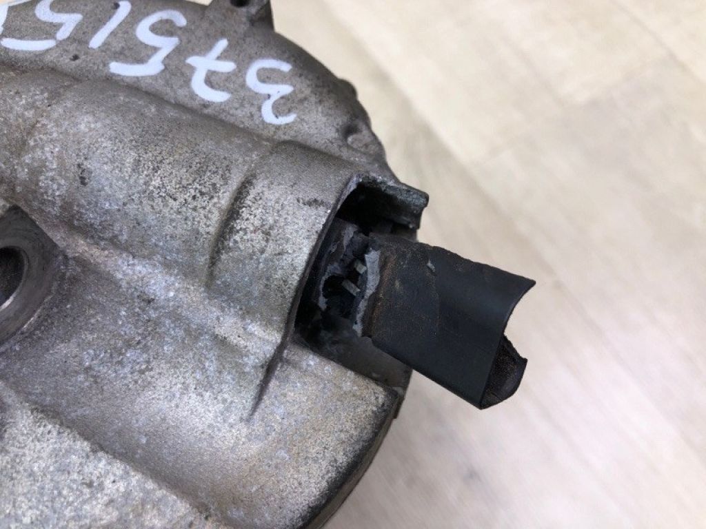 1K0 820 859 B | Компрессор кондиционера VOLKSWAGEN GOLF 06-12 - Фото 8