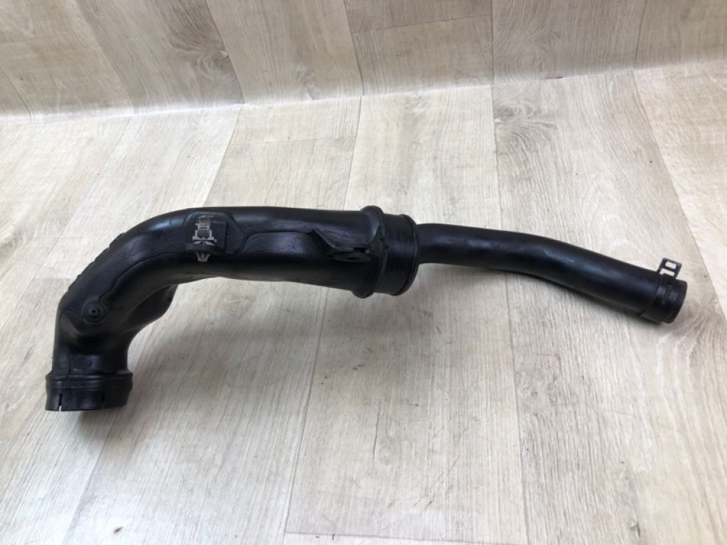 L33E-13-230 | Патрубок інтеркулера MAZDA CX-7 06-12 - Фото 4