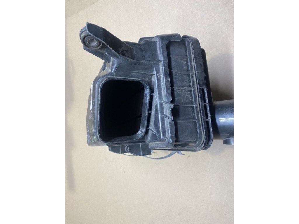 MR258242 | Корпус воздушного фильтра MITSUBISHI OUTLANDER 03-07 - Фото 8