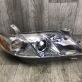 81130-33650 | Фара права TOYOTA CAMRY 40 06-11