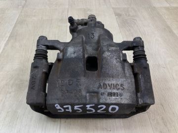 Супорт гальмівний передній правий TOYOTA CAMRY 55 14-17