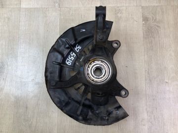 Кулак поворотный передний левый TOYOTA CAMRY 55 14-17