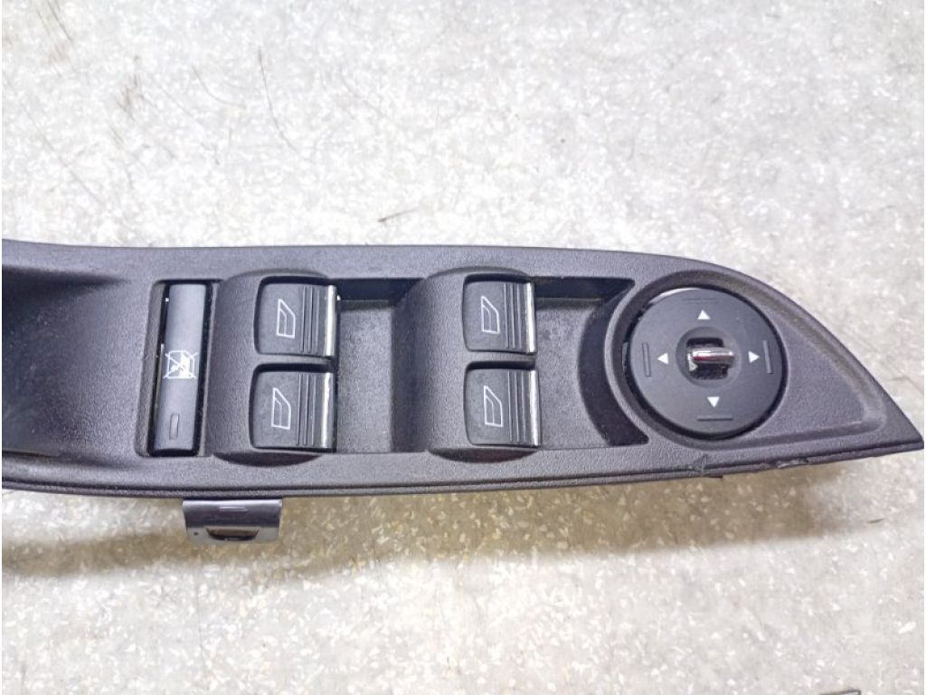 F1EZ-14529-B | Блок управления стеклоподъемниками FORD FOCUS 10-18 - Фото 2