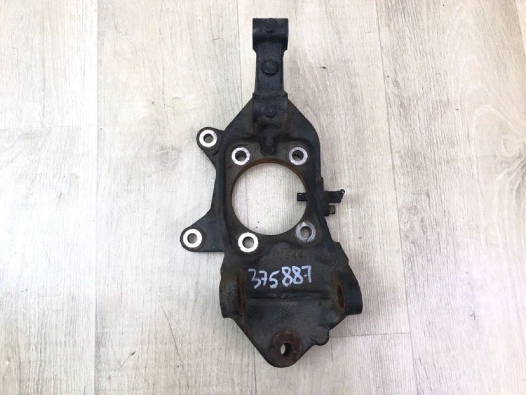 68246 619AA | Цапфа задняя правая JEEP RENEGADE (BU) 14-