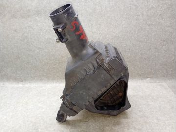 Корпус повітряного фільтра правий INFINITI M25/M37/M56/Q70/M35H 10-16