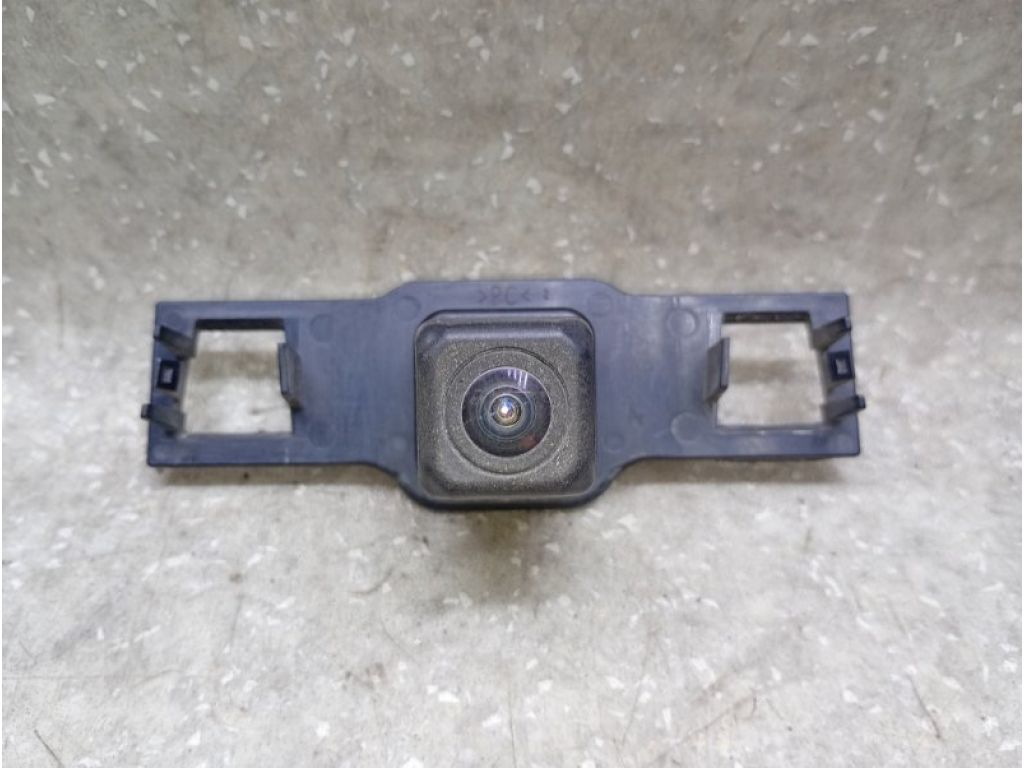 8679006040 | Камера заднего вида TOYOTA CAMRY 55 14-17