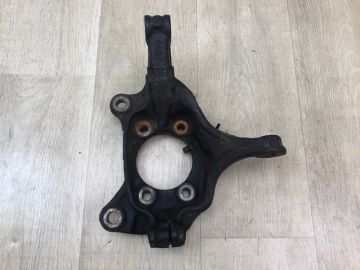 Кулак поворотний передній правий MAZDA 3 BM 13-19