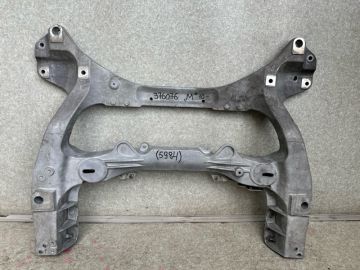 Балка передньої підвіски INFINITI M25/M37/M56/Q70/M35H 10-16