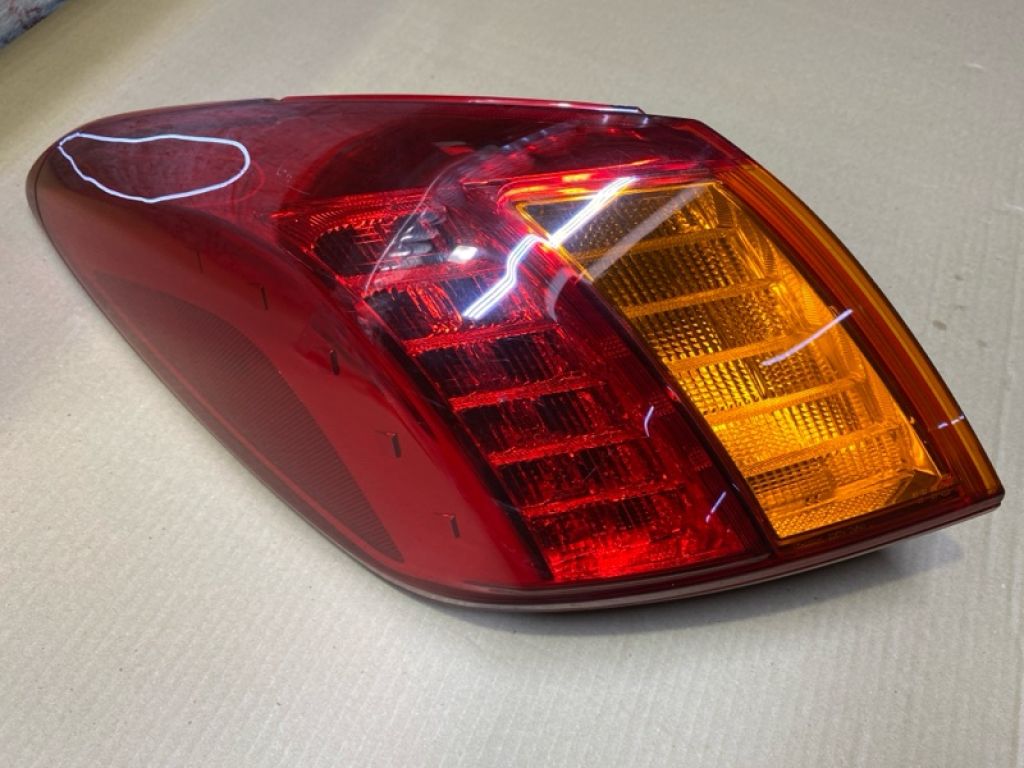 26555-1AA0A | Фонарь наружный задний левый NISSAN MURANO Z51 07-14