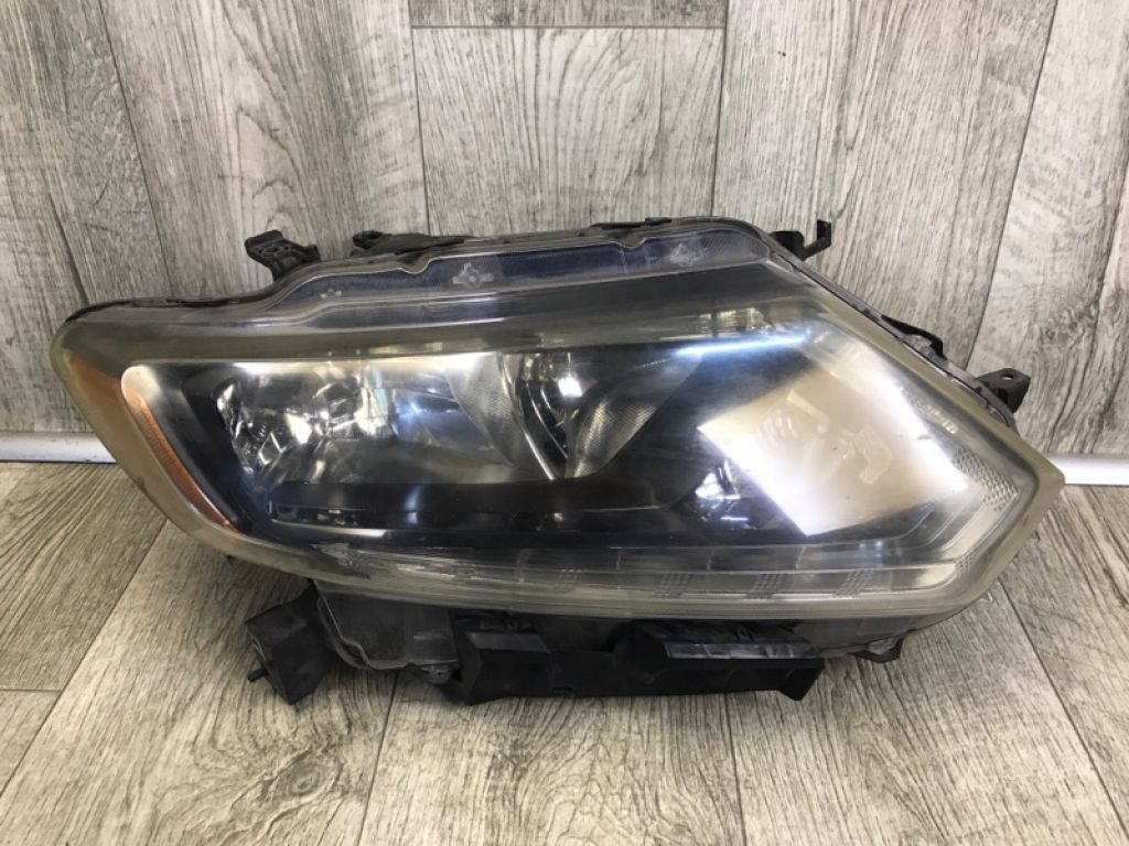26010-4BA0A | Фара права NISSAN X-TRAIL/ROGUE T32 13-20