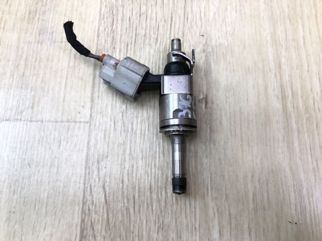 JX6Z-9F593-B | Форсунка топливная FORD TRANSIT CONNECT 13-24