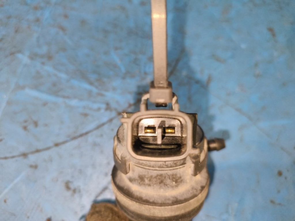 85330-21010 | Насос омывателя стекла TOYOTA PRIUS - 30 09-17 - Фото 3