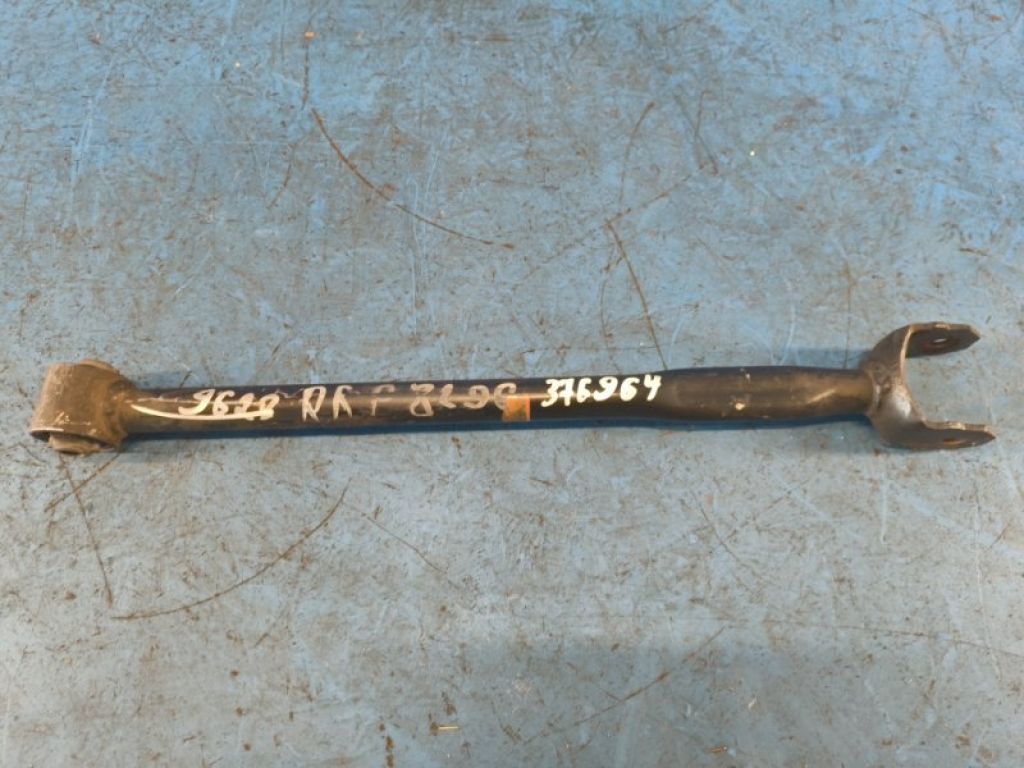 4871048070 | Рычаг задней подвески поперечный правый TOYOTA VENZA 09-16