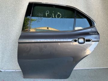 Двері задні ліві TOYOTA CAMRY 70 17-