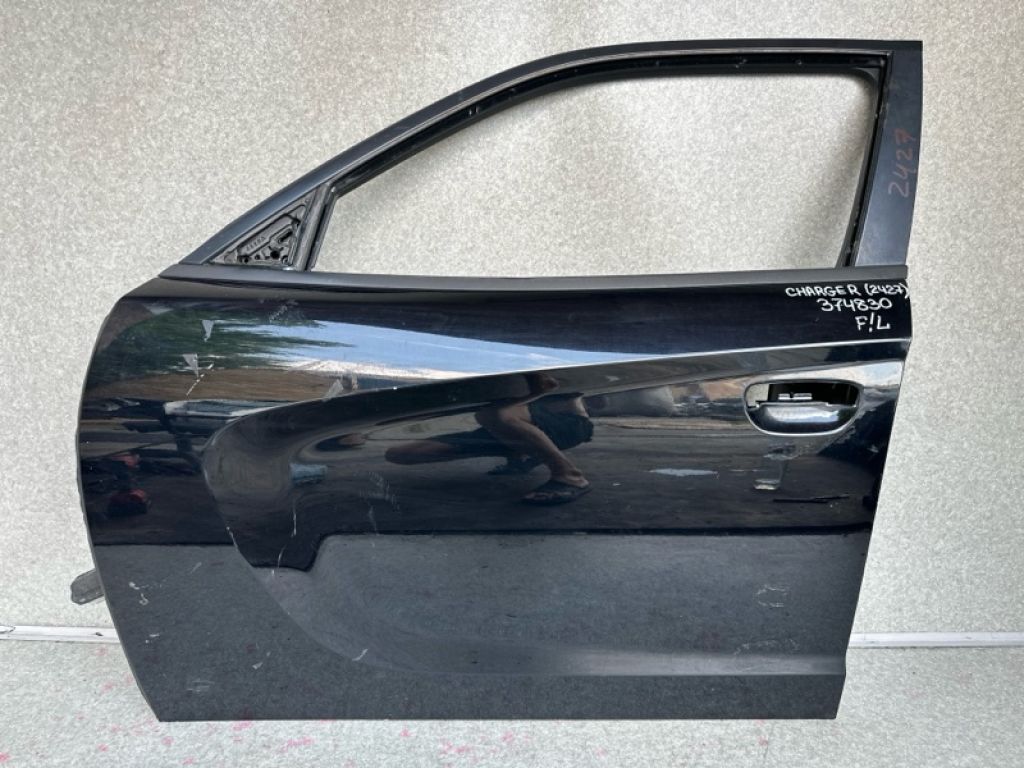 68268055AA | Дверь передняя левая DODGE CHARGER 10-24