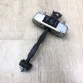 68630-47040 | Обмежувач дверей задній правий TOYOTA PRIUS PLUS 11-14