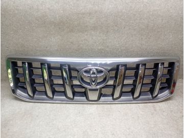 Решітка радіатора TOYOTA LAND CRUISER PRADO 120 02-09