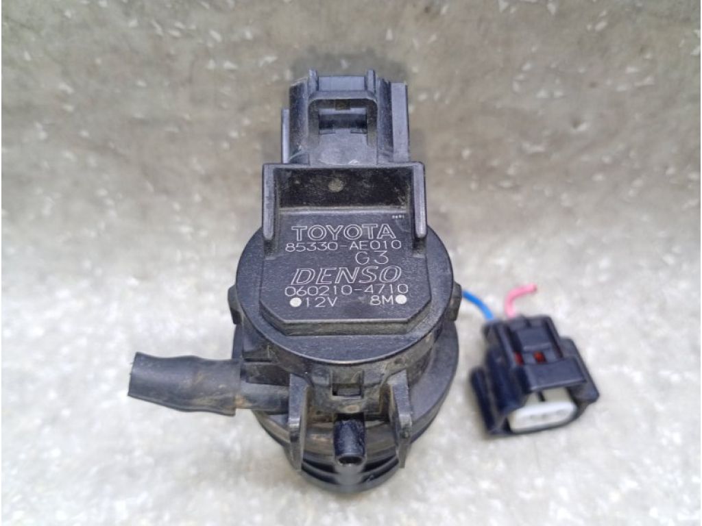 85330AE010 | Насос омивача скла задній TOYOTA SIENNA 11-16 - Фото 3