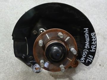 Кулак поворотный левый FORD MUSTANG 15-