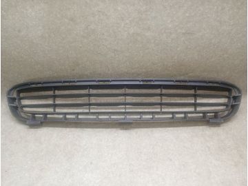 Решітка переднього бампера TOYOTA CAMRY 40 06-11