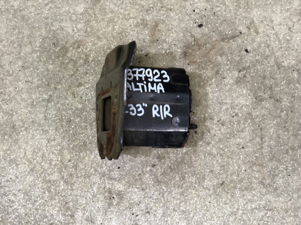 85210-3TA0B | Кронштейн/крепление усилителя заднего бампера правое NISSAN ALTIMA L33 12-18