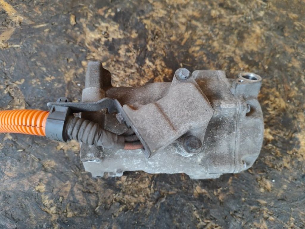 88370-47010 | Компресор кондиціонера TOYOTA PRIUS - 20 03-11 - Фото 4