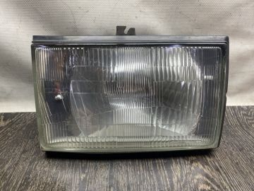 Фара передняя правая HONDA PASSPORT 93-02