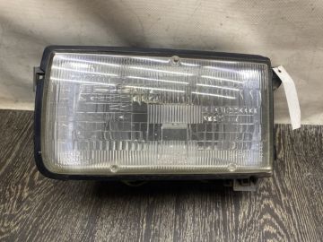 Фара передня ліва HONDA PASSPORT 93-02