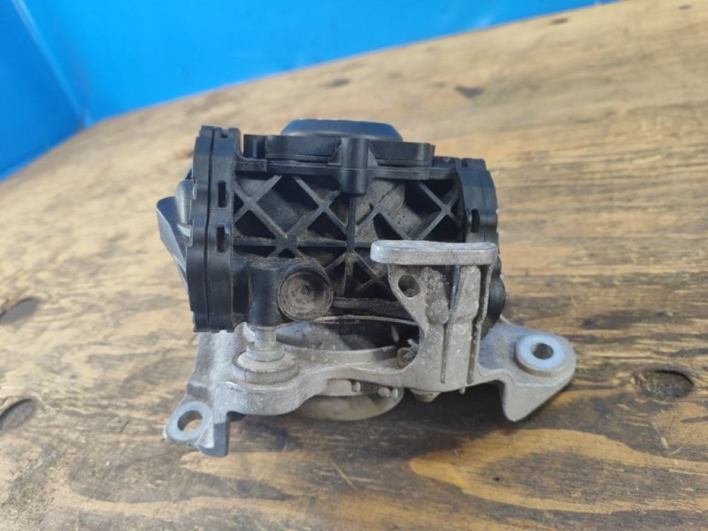 DG98-2A451-AC | Вакуумний насос FORD FUSION 14- - Фото 3