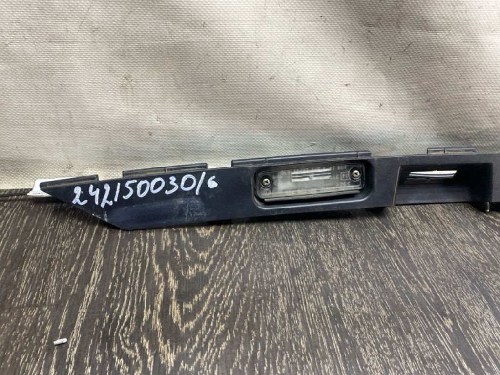 84931AJ000 | Панель подсветки номера SUBARU OUTBACK 09-14 BR - Фото 2