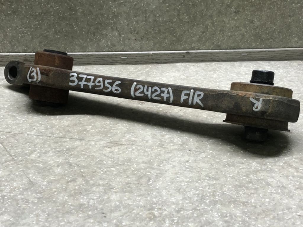 5168389AB | Важіль передньої підвіски нижній правий DODGE CHARGER 10-24