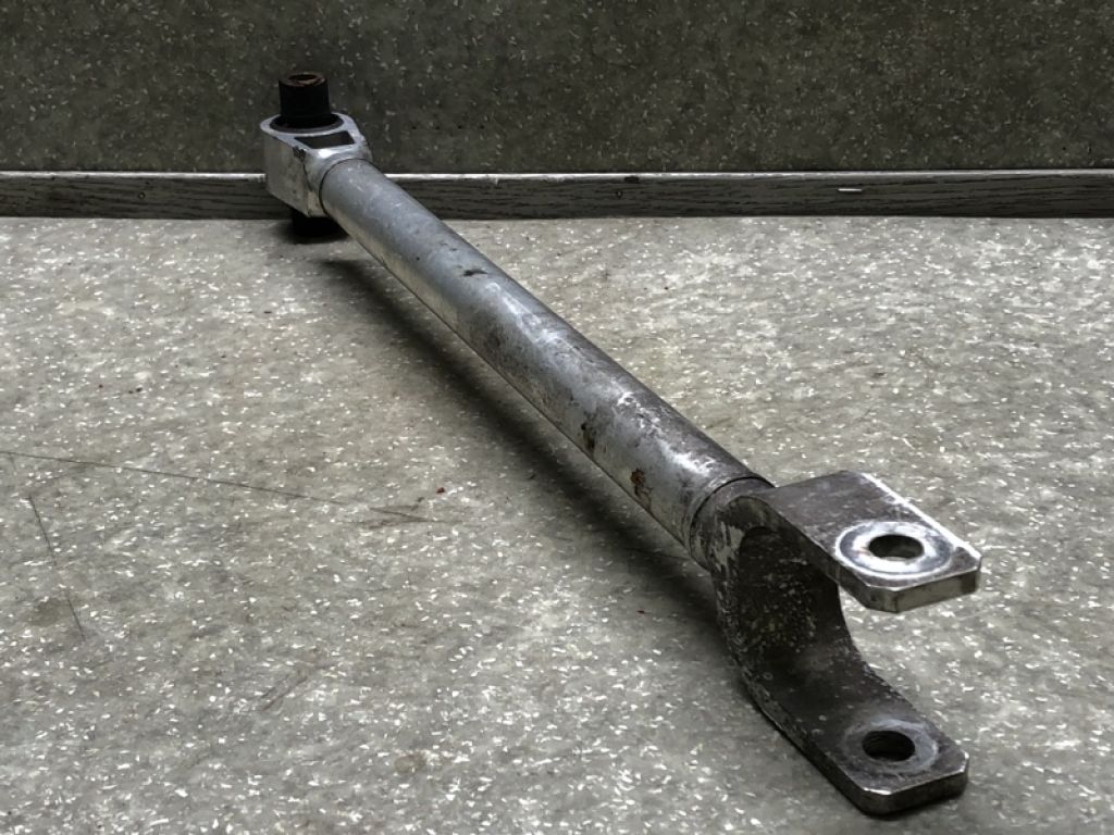 551A01MA0C | Важіль задньої підвіски поздовжній INFINITI M25/M37/M56/Q70/M35H 10-16