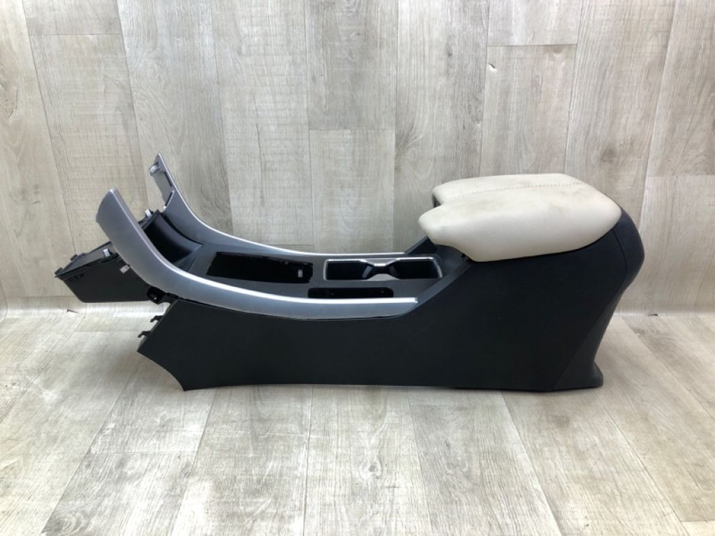 83450-T2F-A41ZA | Консоль центральна HONDA ACCORD COUPE CT 12-