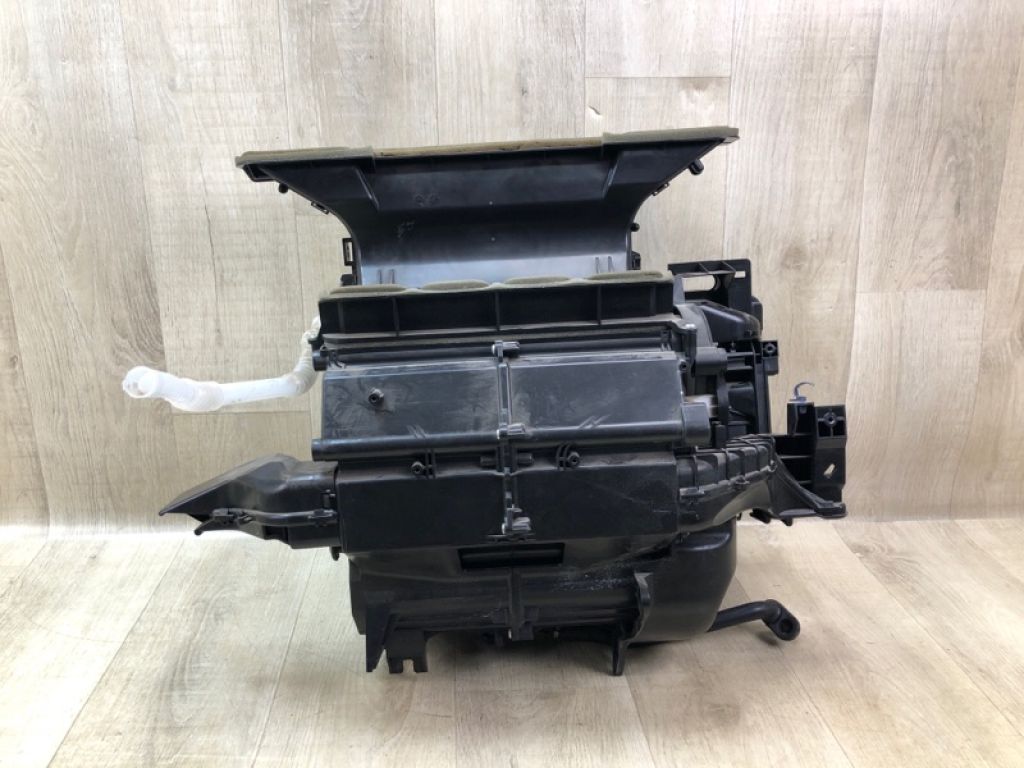 79305-T2F-A01 | Корпус печки HONDA ACCORD COUPE CT 12-
