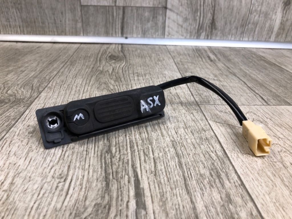 5810A089 | Кнопка відкриття багажника зовнішня MITSUBISHI ASX / OUTLANDER SPORT 10-21