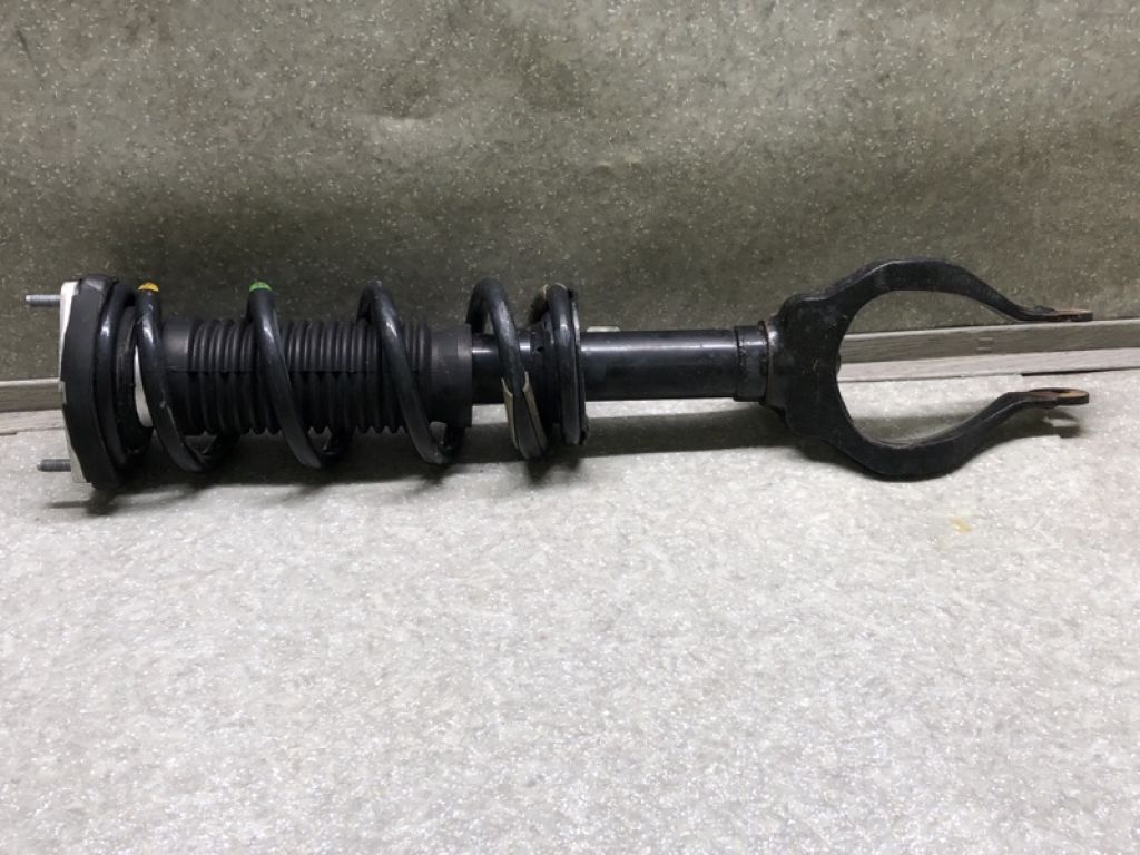 E62104GE0C | Амортизатор задний правый INFINITI Q50 15-20