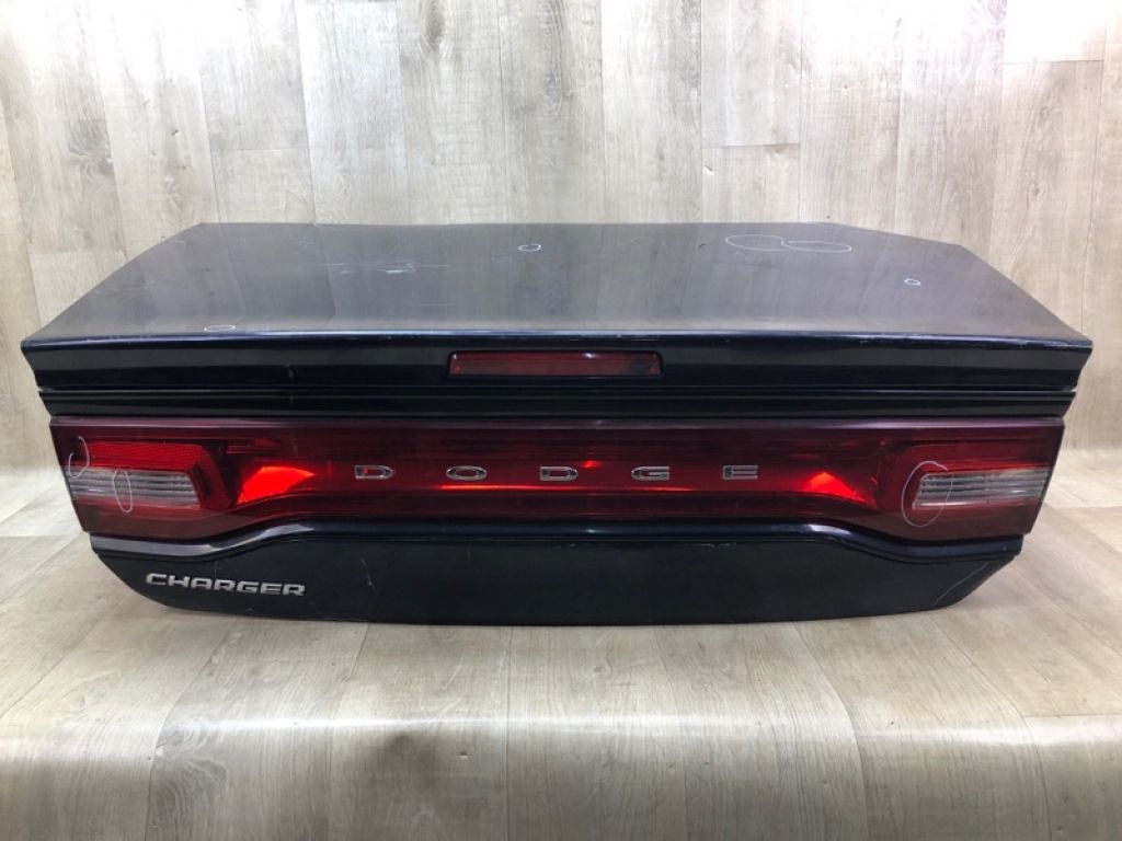 68089 362AA | Кришка багажника DODGE CHARGER 10-24