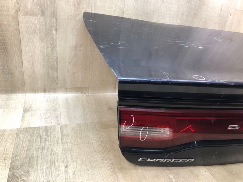 68089 362AA | Кришка багажника DODGE CHARGER 10-24 - Фото 4