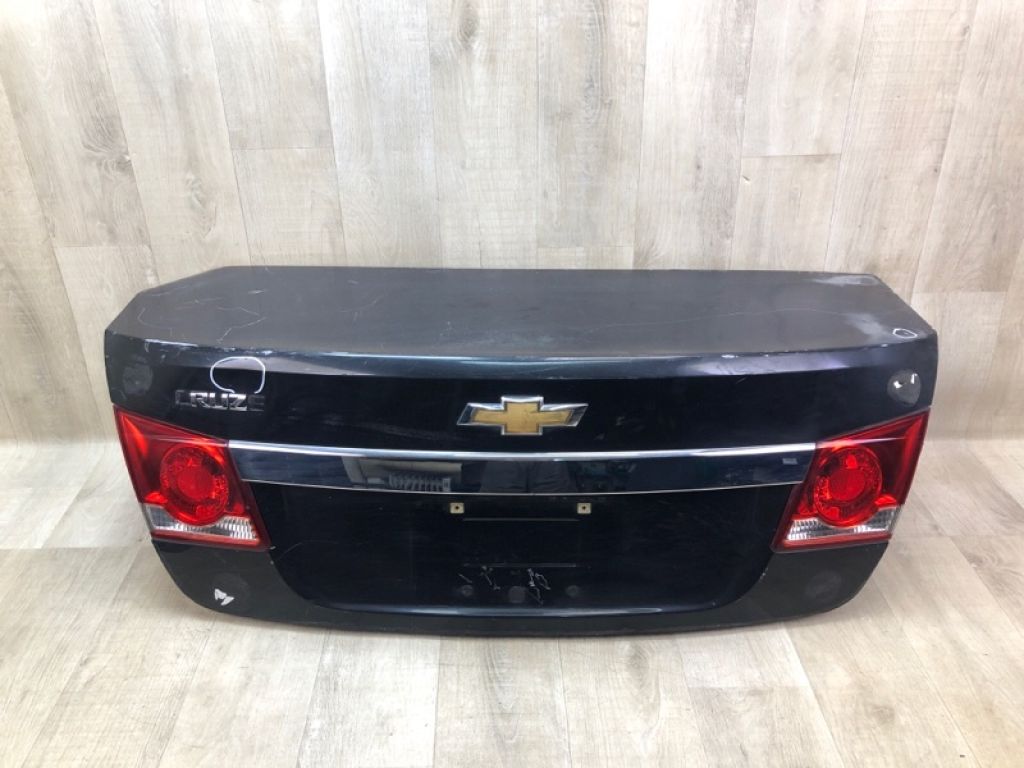 95213160 | Крышка багажника CHEVROLET CRUZE 08-15