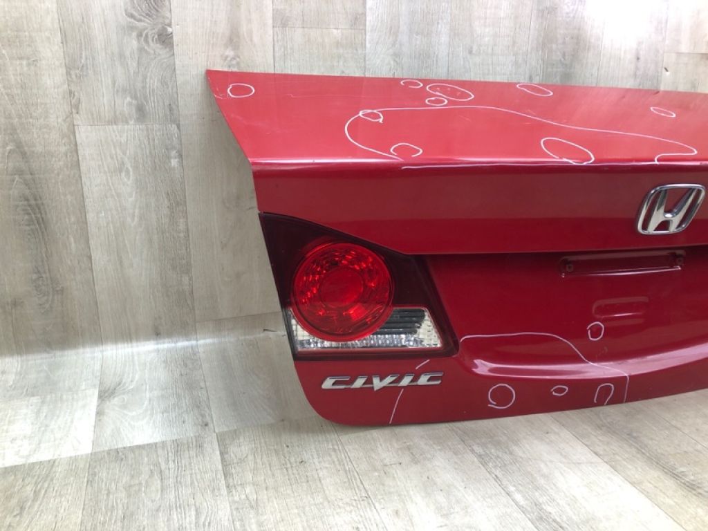 68500-SNK-G00ZZ | Кришка багажника HONDA CIVIC 4D 06-11 - Фото 4