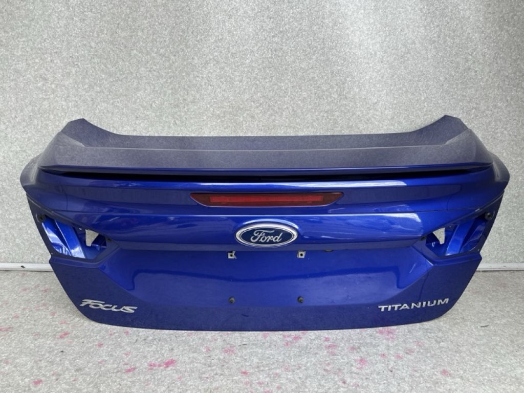 CP9Z-5440110-B | Кришка багажника FORD FOCUS 10-18