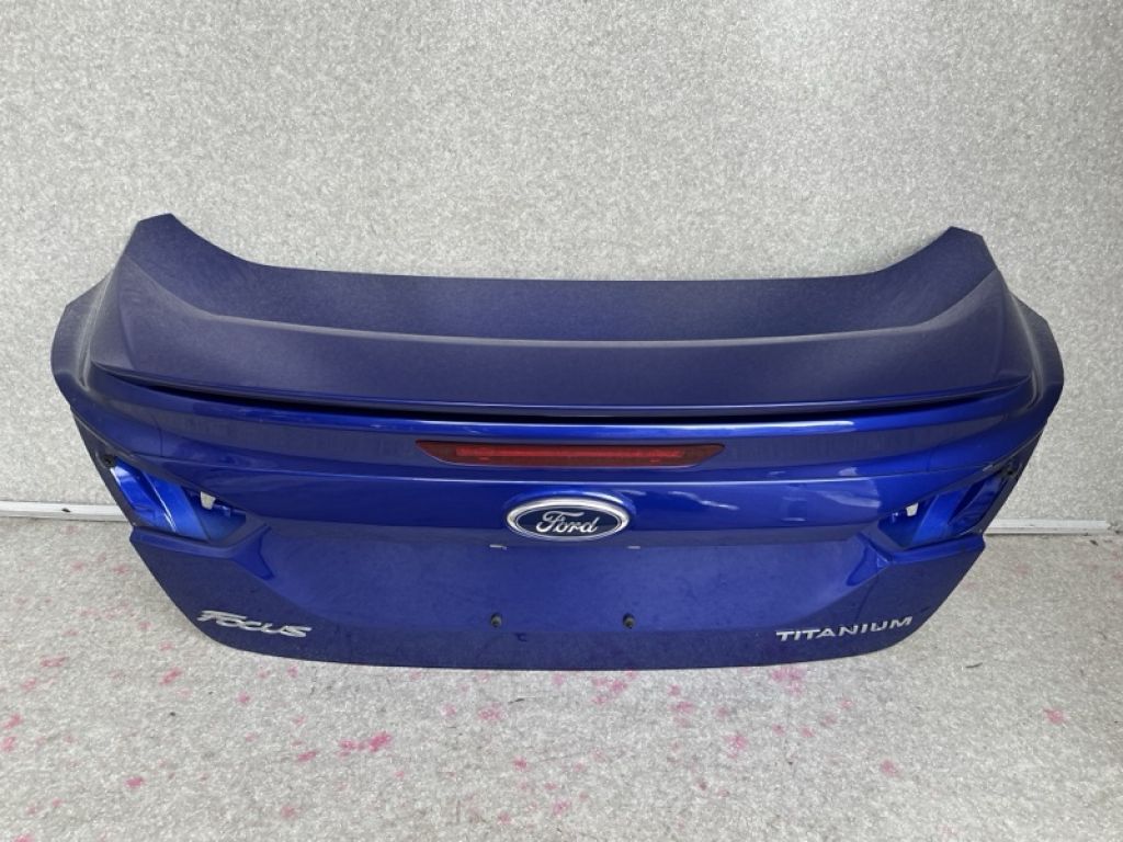 CP9Z-5440110-B | Кришка багажника FORD FOCUS 10-18 - Фото 2