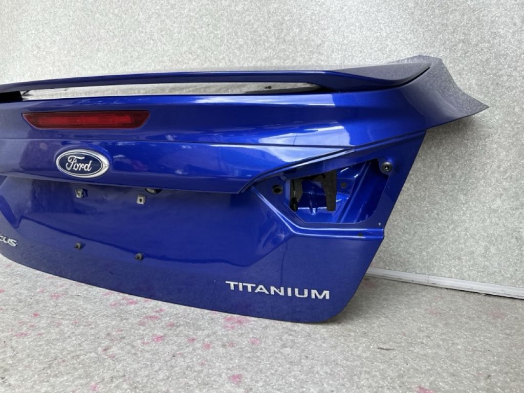 CP9Z-5440110-B | Кришка багажника FORD FOCUS 10-18 - Фото 4