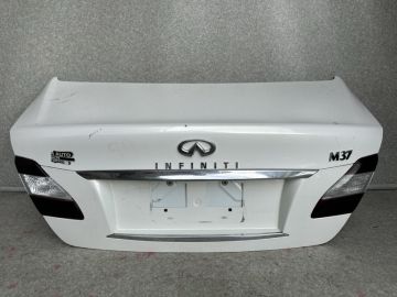 Кришка багажника INFINITI M25/M37/M56/Q70/M35H 10-16
