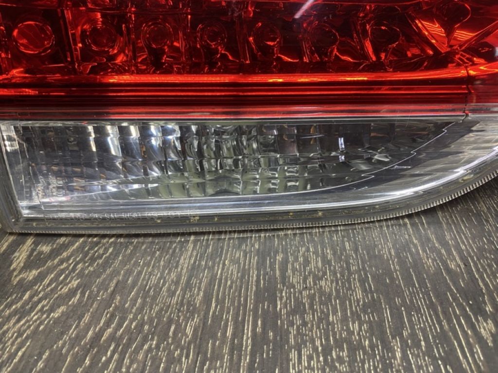 81590-08010 | Фонарь внутренний задний левый TOYOTA SIENNA 11-16 - Фото 5