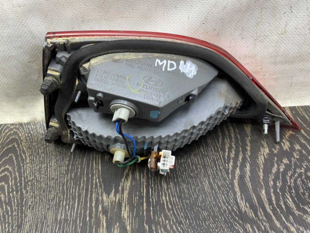 92403-3Y000 | Фонарь внутренний левый HYUNDAI ELANTRA MD 10-15 - Фото 5