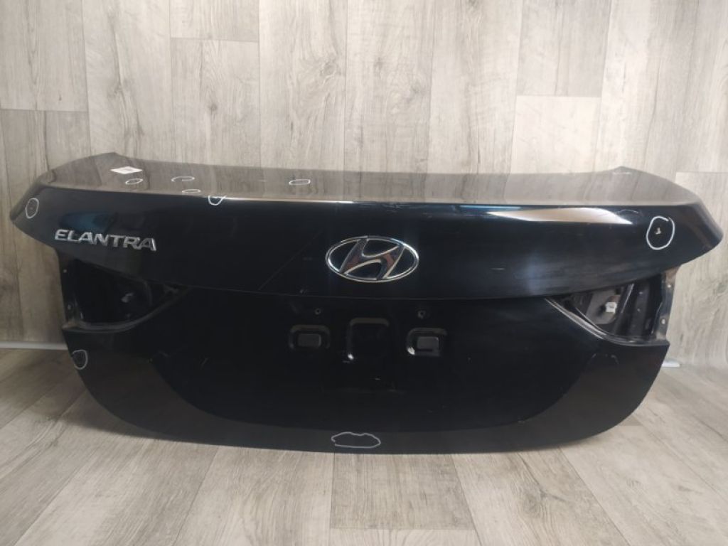 69200 3Y010 | Кришка багажника HYUNDAI ELANTRA MD 10-15