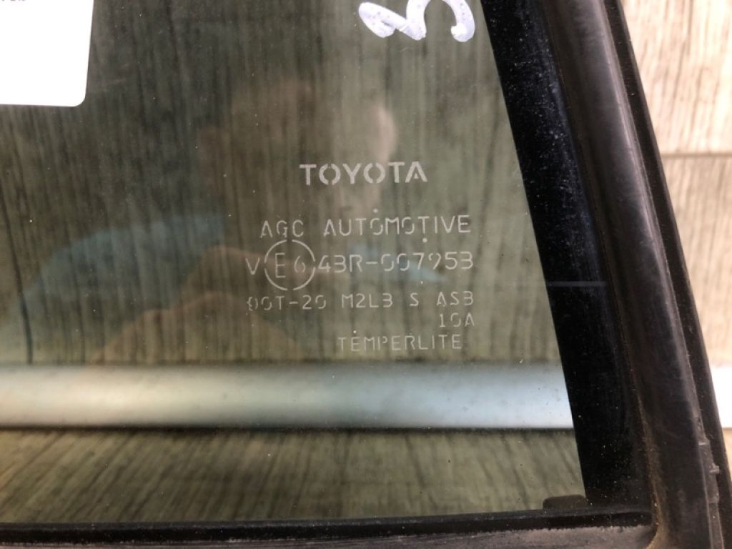 68124-42150 | Стекло двери глухое заднее левое TOYOTA RAV4 13-19 - Фото 2