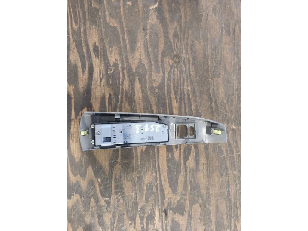 84820-47050 | Блок керування склопідіймачами передній лівий TOYOTA PRIUS - 20 03-11 - Фото 3